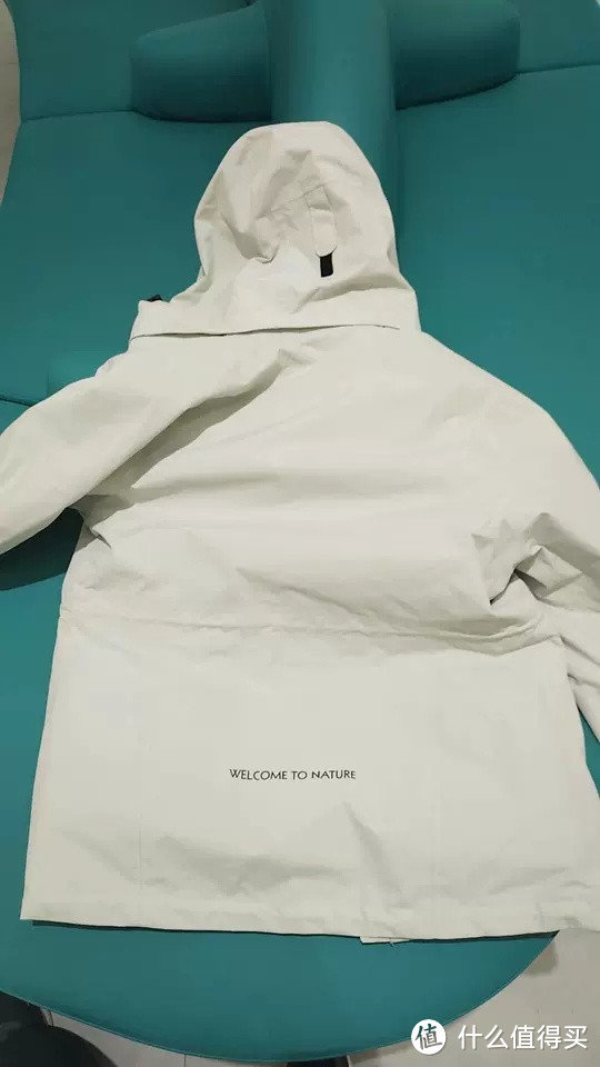 国产户外冲锋衣推荐-伯希和0105