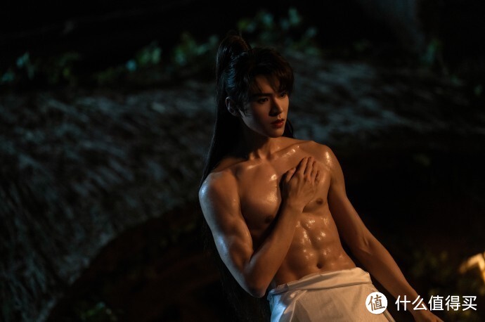 龚俊新剧《狐妖小红娘月红篇》热播,角色大秀腹肌,身材吸睛